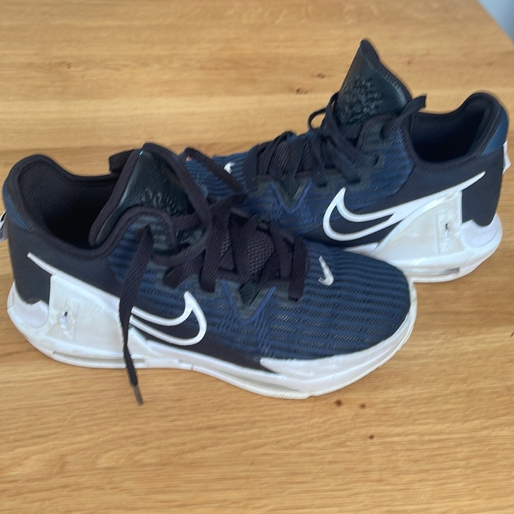Nike lebrons